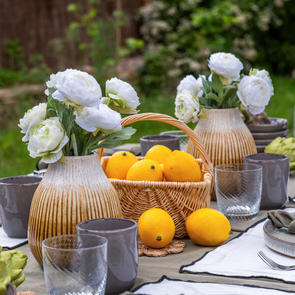 Nora buttercup stem open