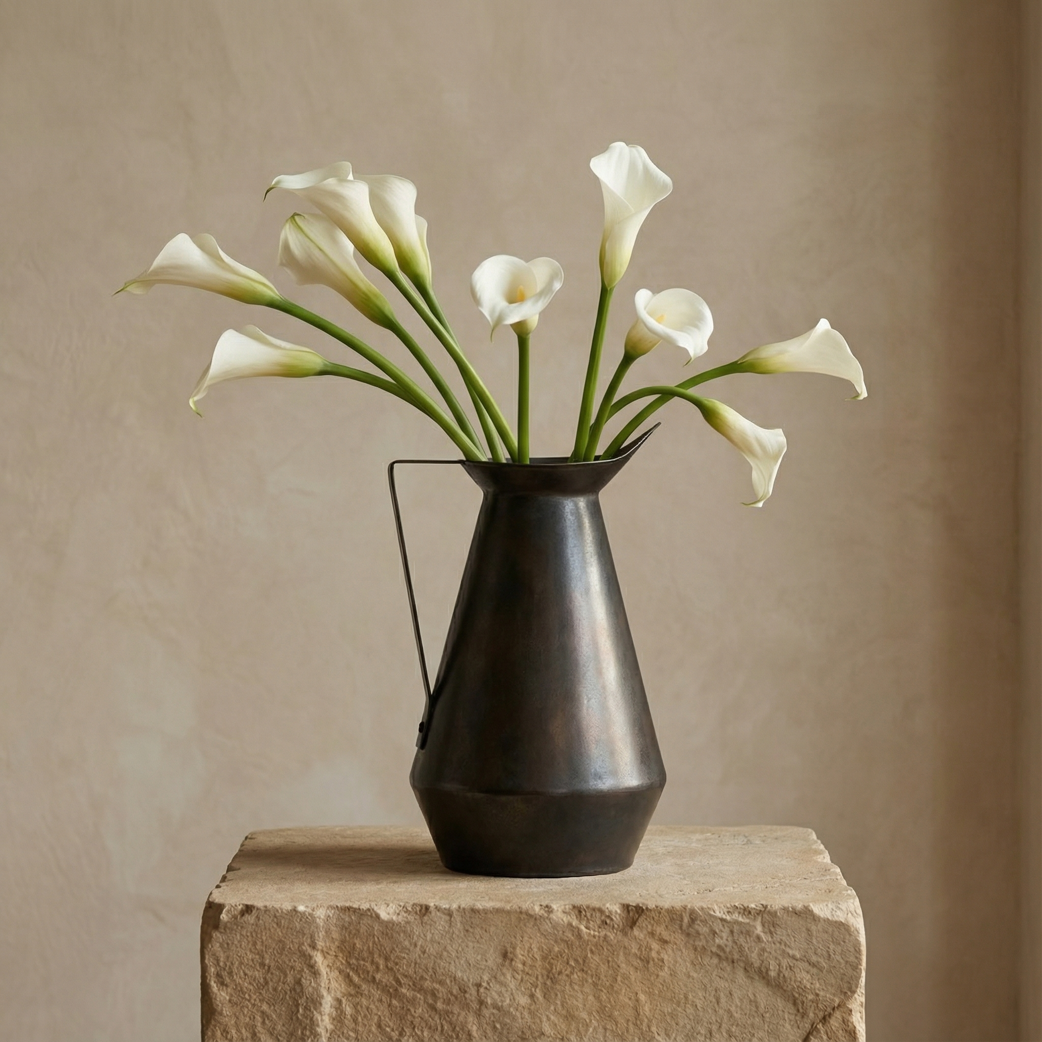 Octave metal vase, 34cm