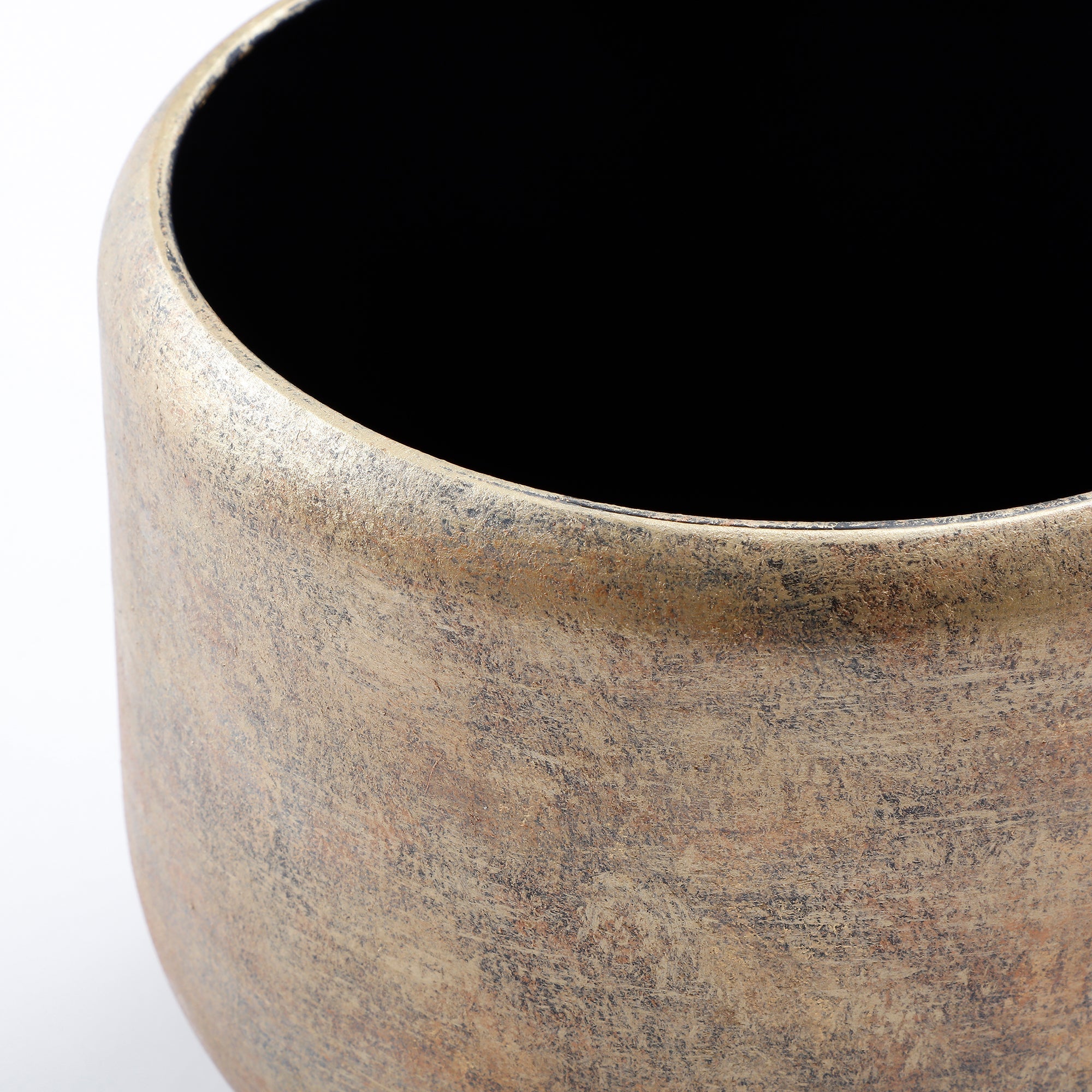 Siven metal plant pot