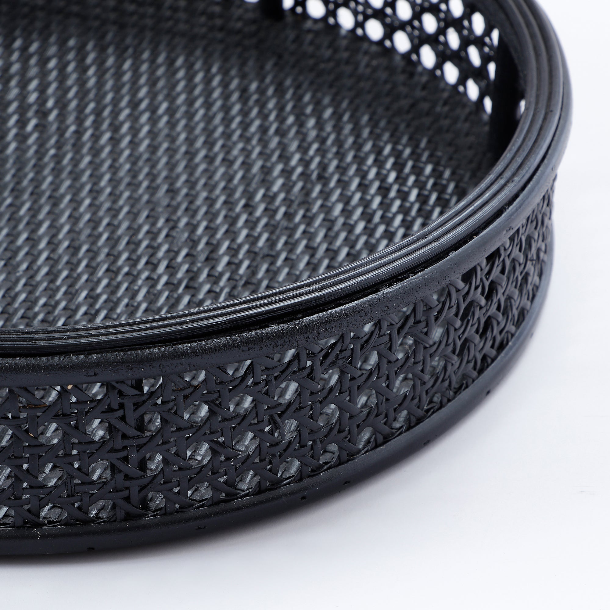 Ysia round decorative trays