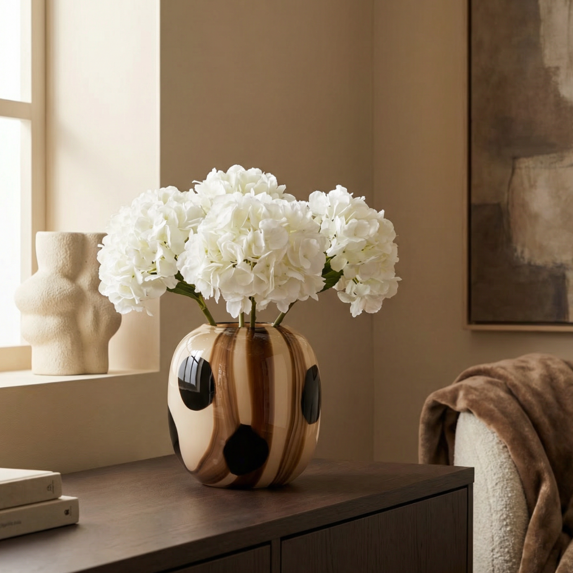 Dots blown glass vase, 21 cm