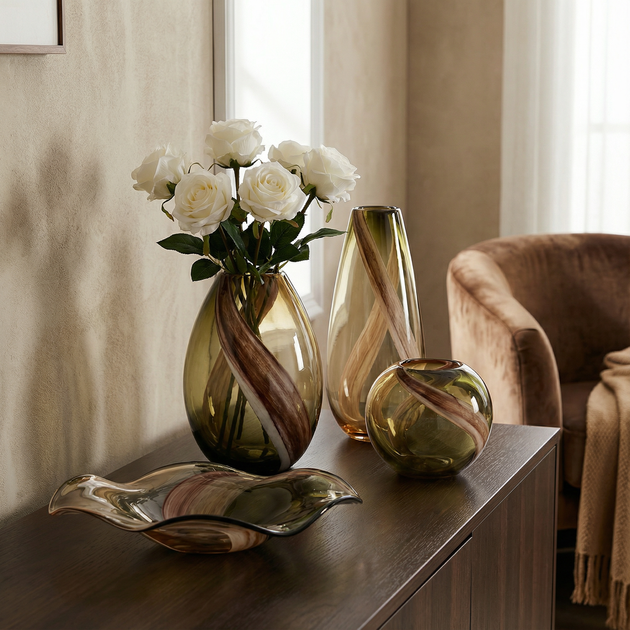 Olivine blown glass vase, 17 cm