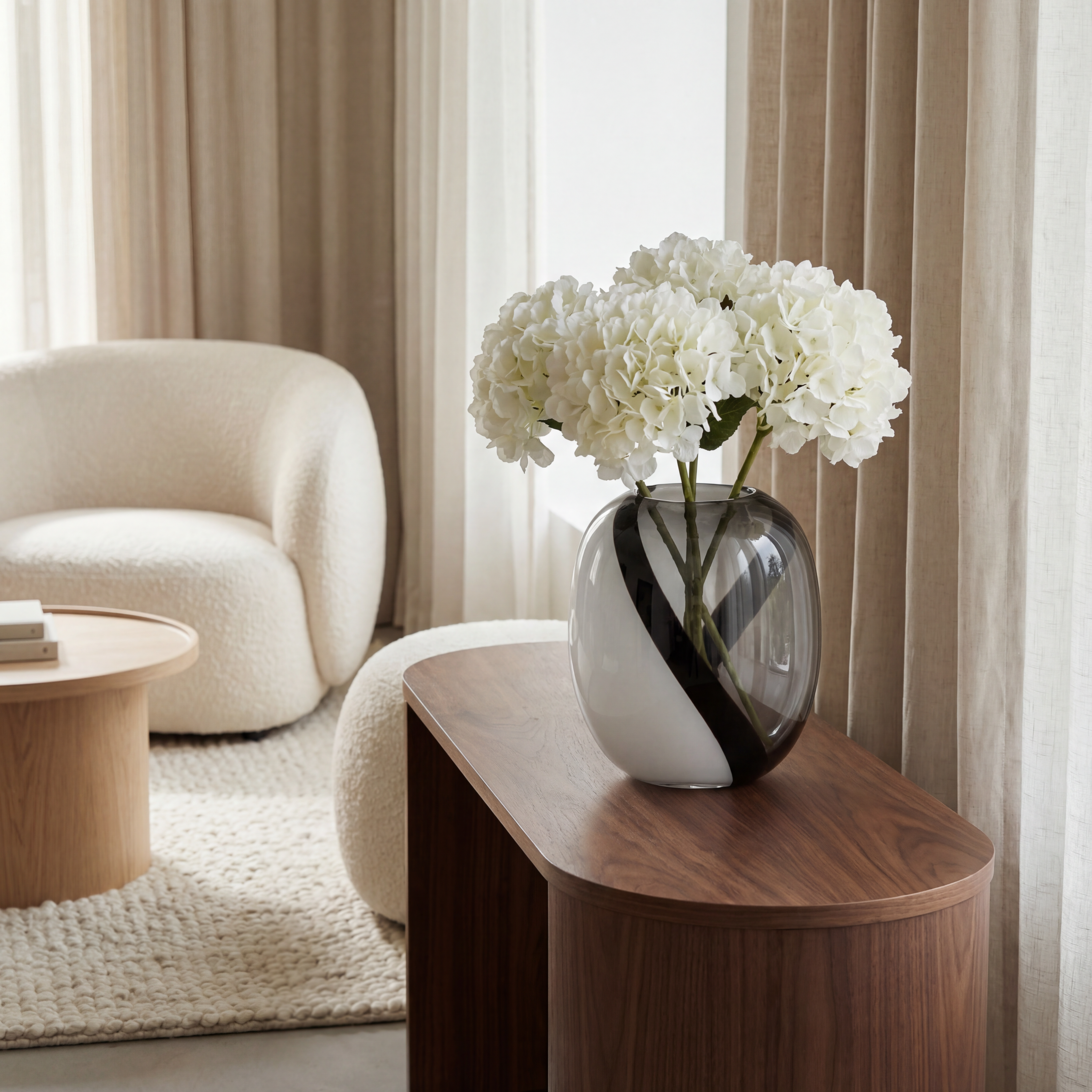 Alaska blown glass vase, 22 cm